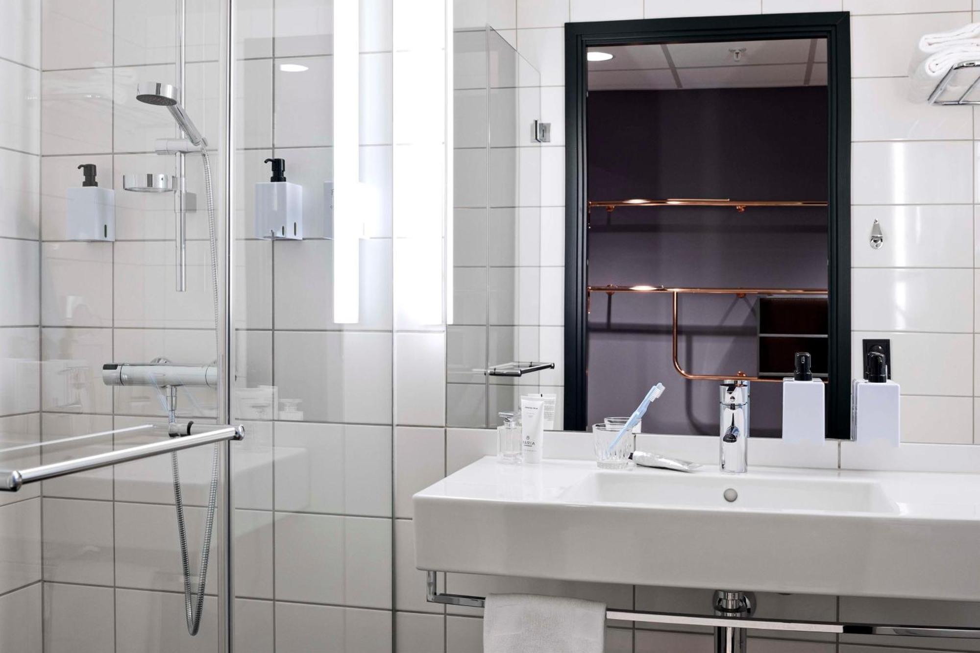 Superior Twin Room,1742627368:JPEG